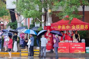 东体：孙兴慜抵达中国时看上去比较疲惫 时差对旅欧球员是个考验